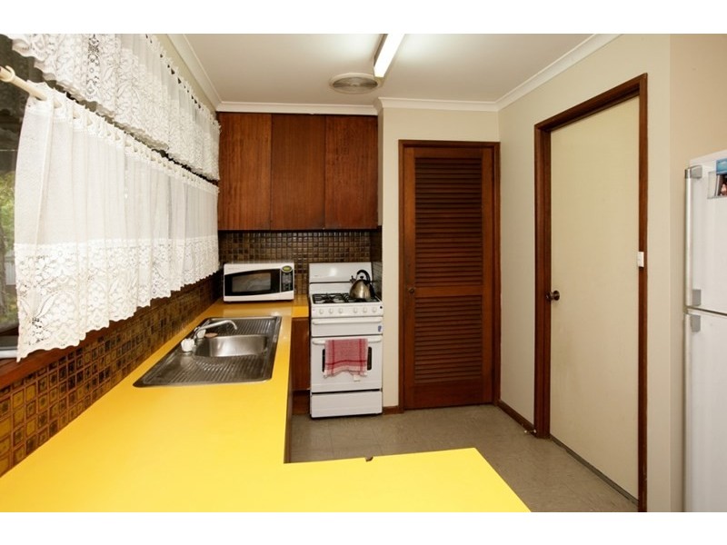 80 Vincent Road, Lake Albert NSW 2650