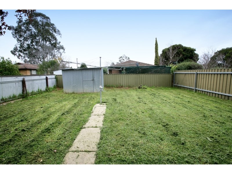 80 Vincent Road, Lake Albert NSW 2650