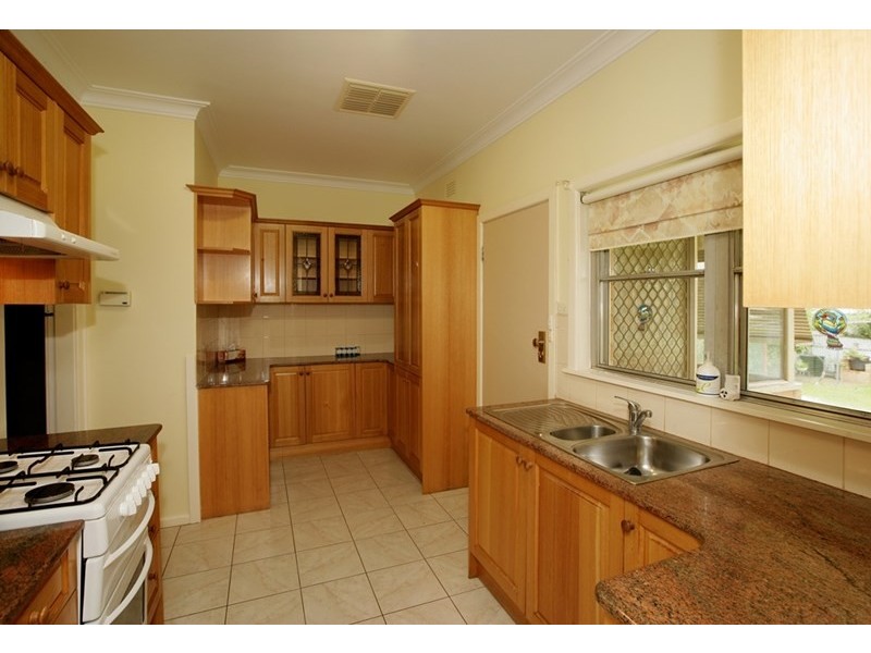 36 Manoora Avenue, Mount Austin NSW 2650