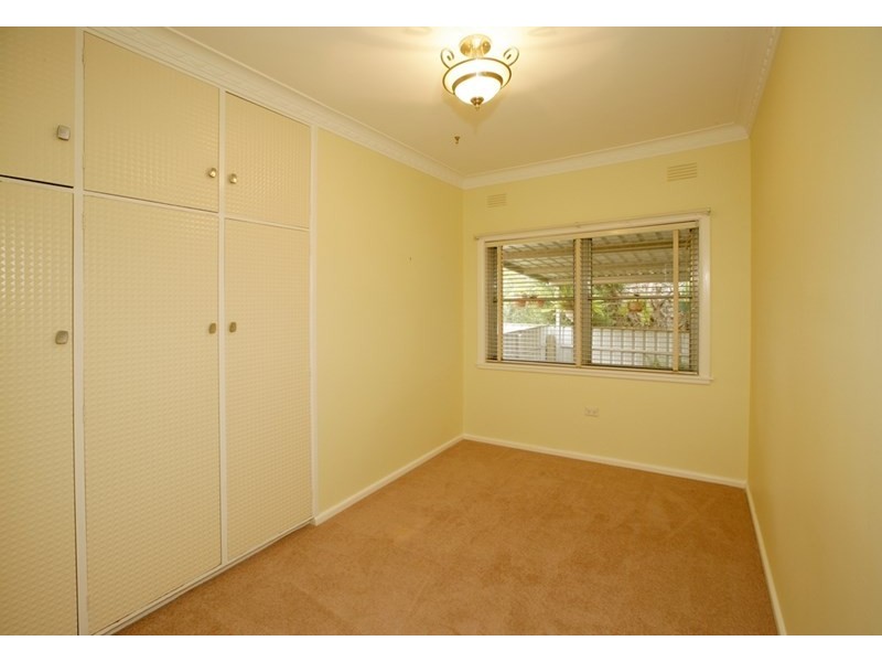 36 Manoora Avenue, Mount Austin NSW 2650