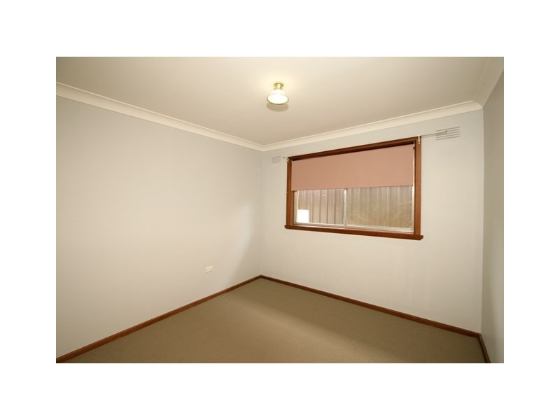 10 Temerloh Avenue, Tolland NSW 2650