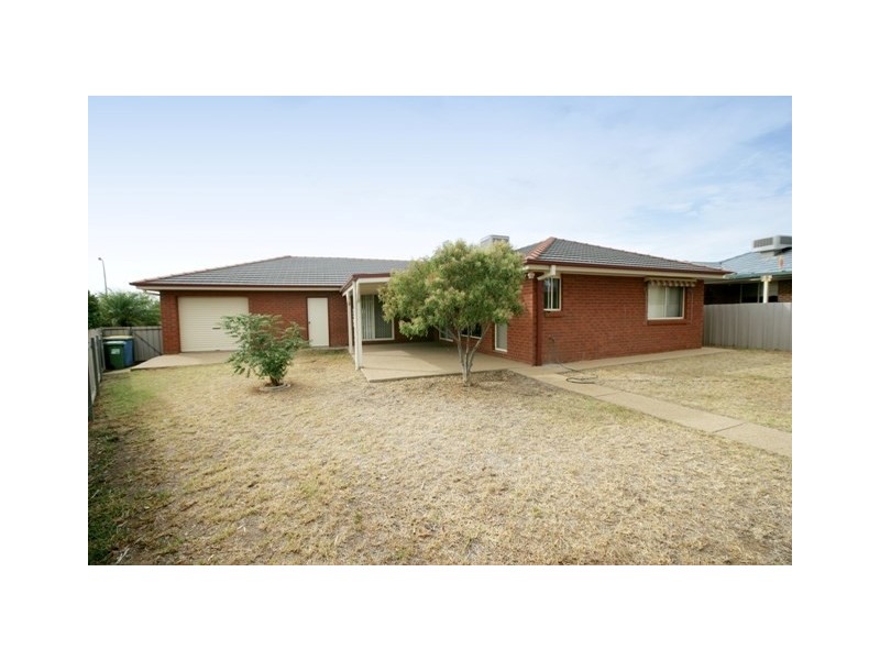19 Nunkeri Street, Wagga Wagga NSW 2650