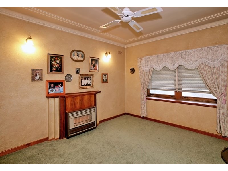 42 Slocum Street, Wagga Wagga NSW 2650