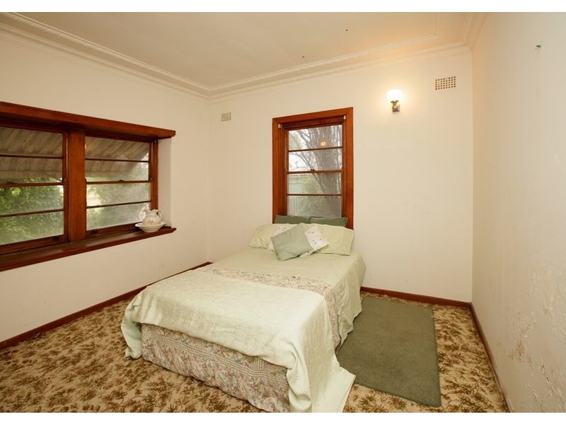 42 Slocum Street, Wagga Wagga NSW 2650