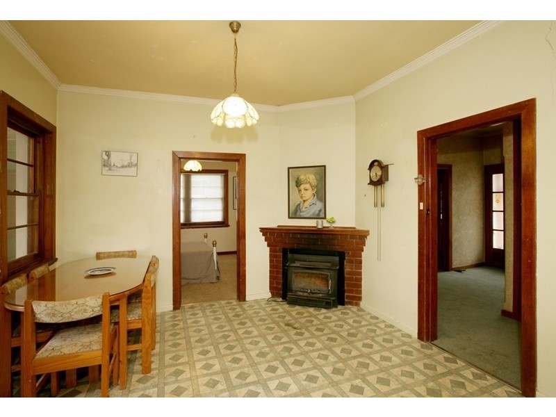 42 Slocum Street, Wagga Wagga NSW 2650