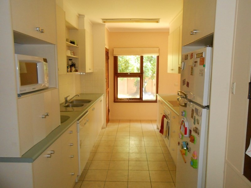 10 Bruce Street, Wagga Wagga NSW 2650