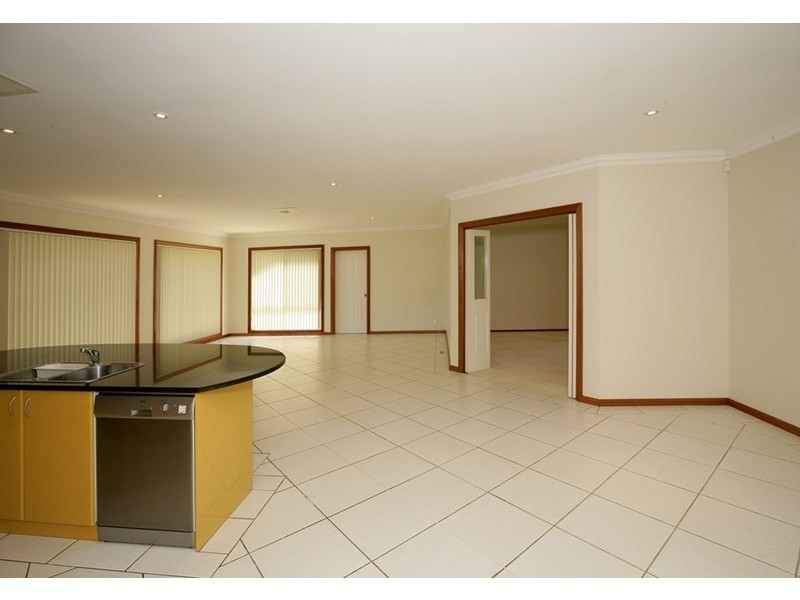 68 Tamar Drive, Tatton NSW 2650