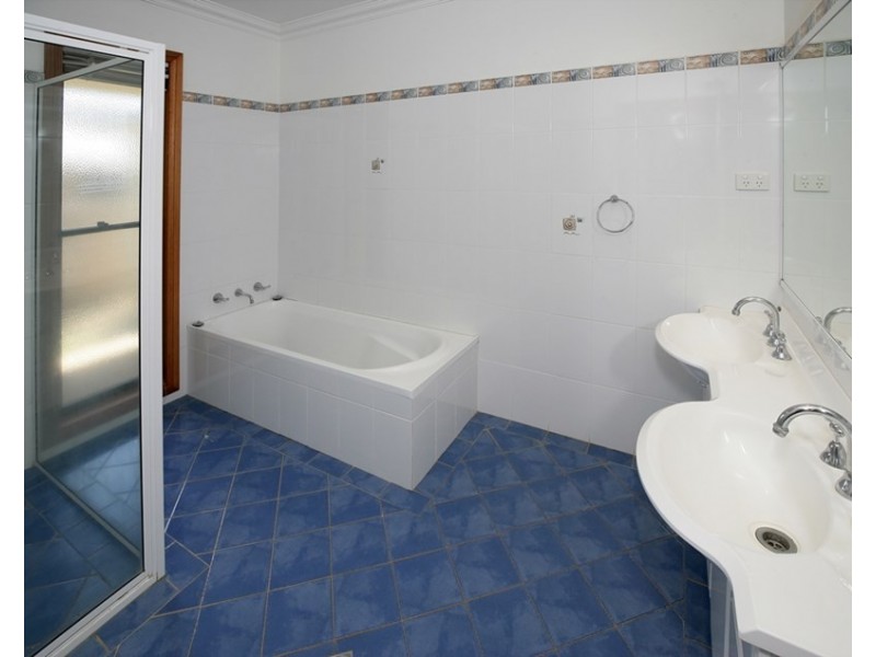 68 Tamar Drive, Tatton NSW 2650