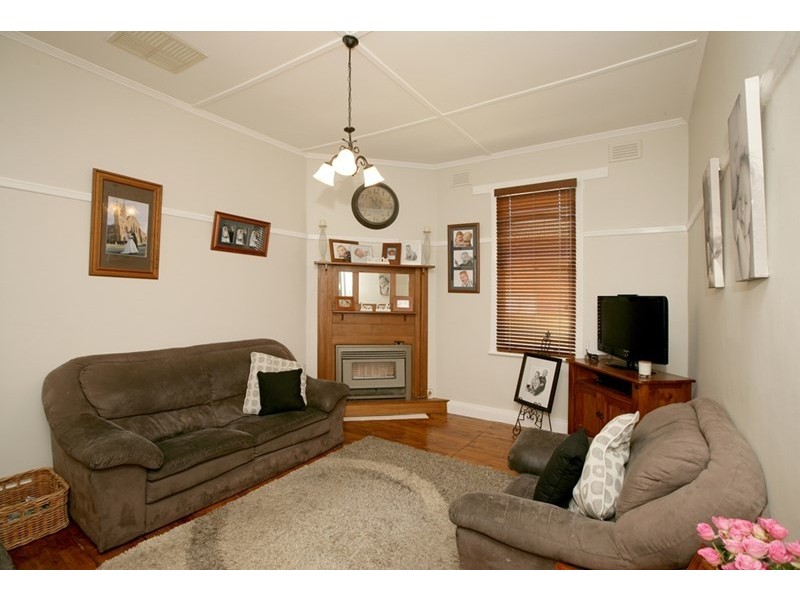 44 Meurant Avenue, Wagga Wagga NSW 2650