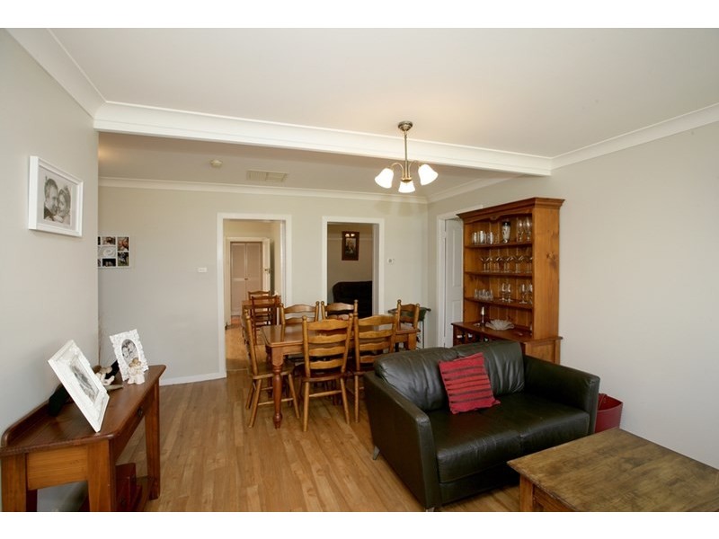 44 Meurant Avenue, Wagga Wagga NSW 2650