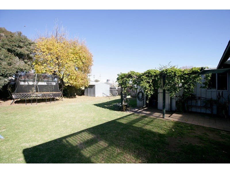 44 Meurant Avenue, Wagga Wagga NSW 2650