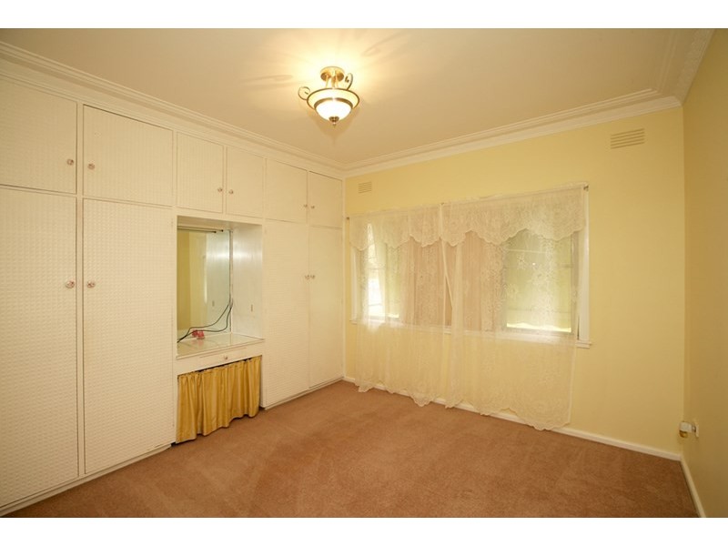 36 Manoora Avenue, Mount Austin NSW 2650