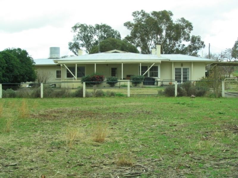 Holbrook NSW 2644