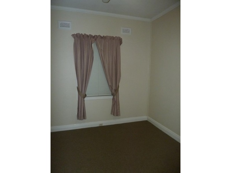 48 Railway Street, Wagga Wagga NSW 2650