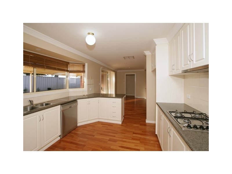 5/36 Stirling Boulevard, Wagga Wagga NSW 2650