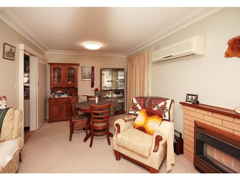 21 Huthwaite Street, Mount Austin NSW 2650