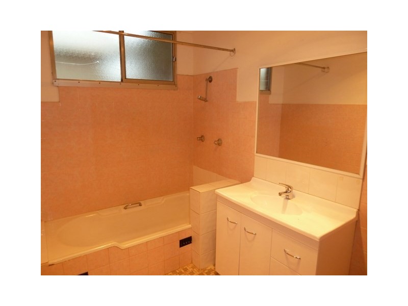 49 Northcott Parade, Wagga Wagga NSW 2650