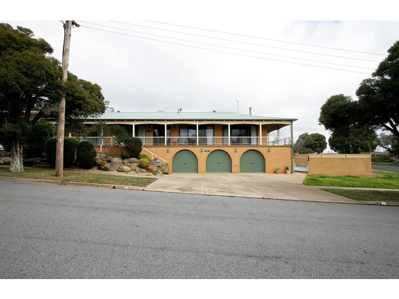 1 Buchhorn Street, Wagga Wagga NSW 2650
