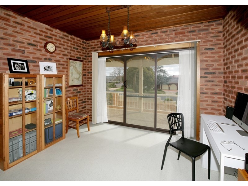 1 Buchhorn Street, Wagga Wagga NSW 2650