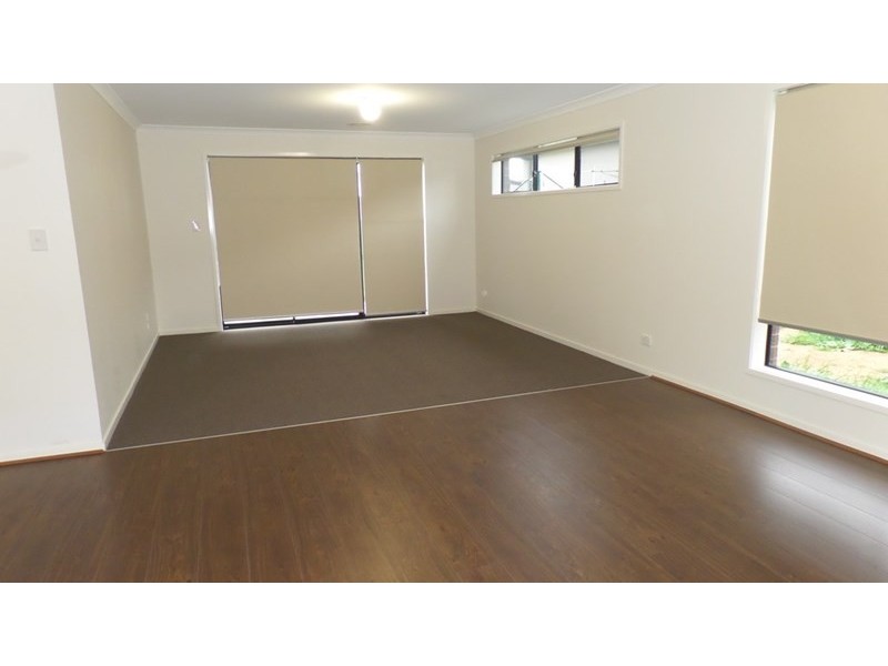 27 Melaleuca Drive, Forest Hill NSW 2651