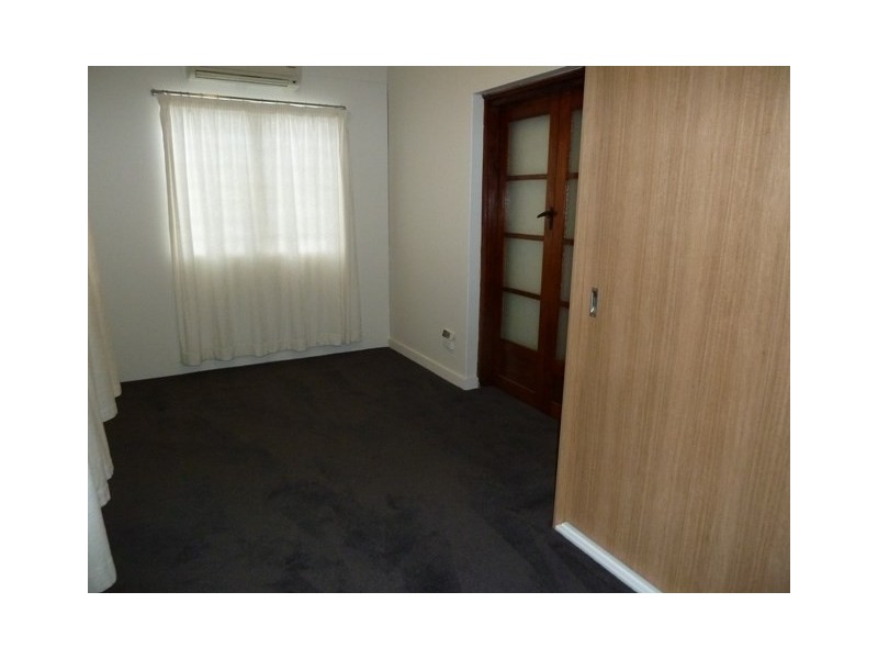 42 Slocum Street, Wagga Wagga NSW 2650