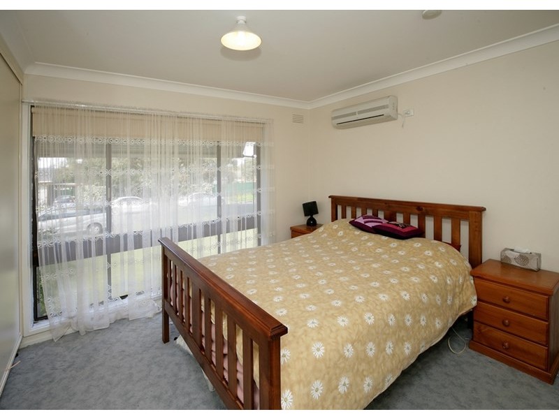 17 Tinga Crescent, Wagga Wagga NSW 2650