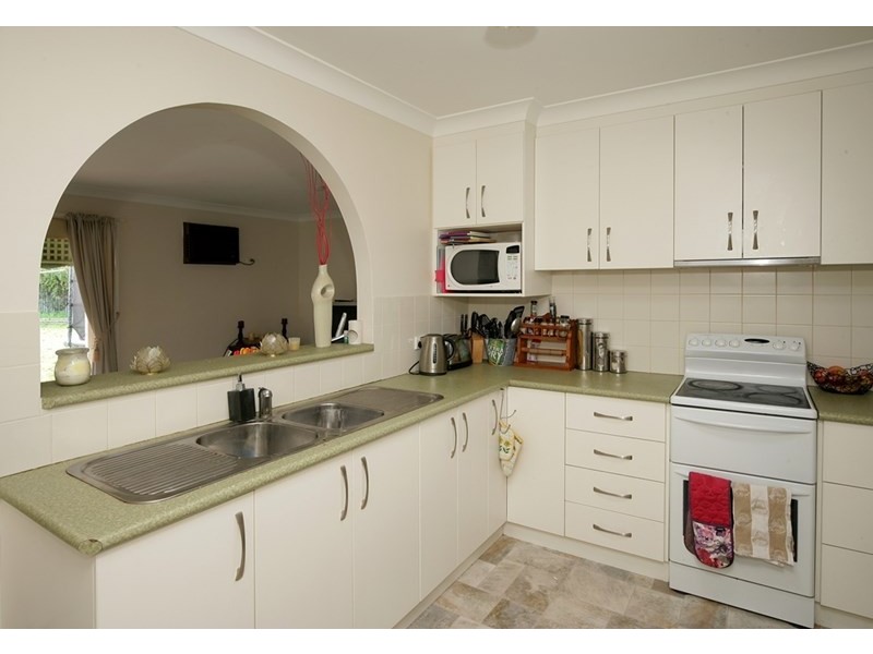 17 Tinga Crescent, Kooringal NSW 2650