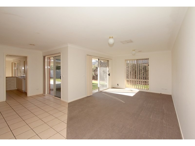 72 Paldi Crescent, Wagga Wagga NSW 2650