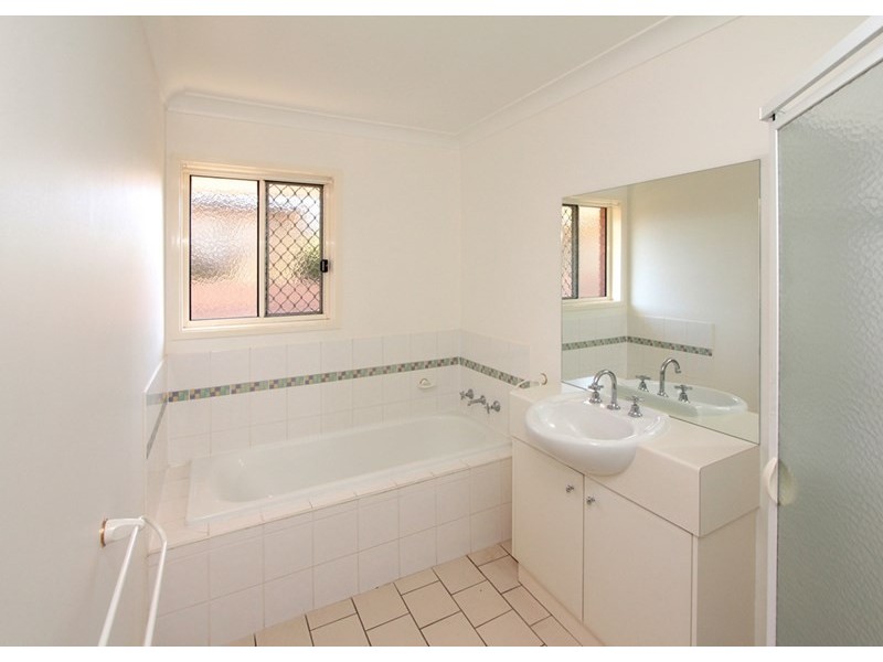 72 Paldi Crescent, Wagga Wagga NSW 2650