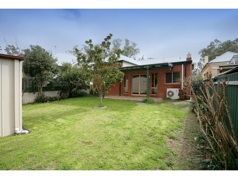 66 The Esplanade, Wagga Wagga NSW 2650