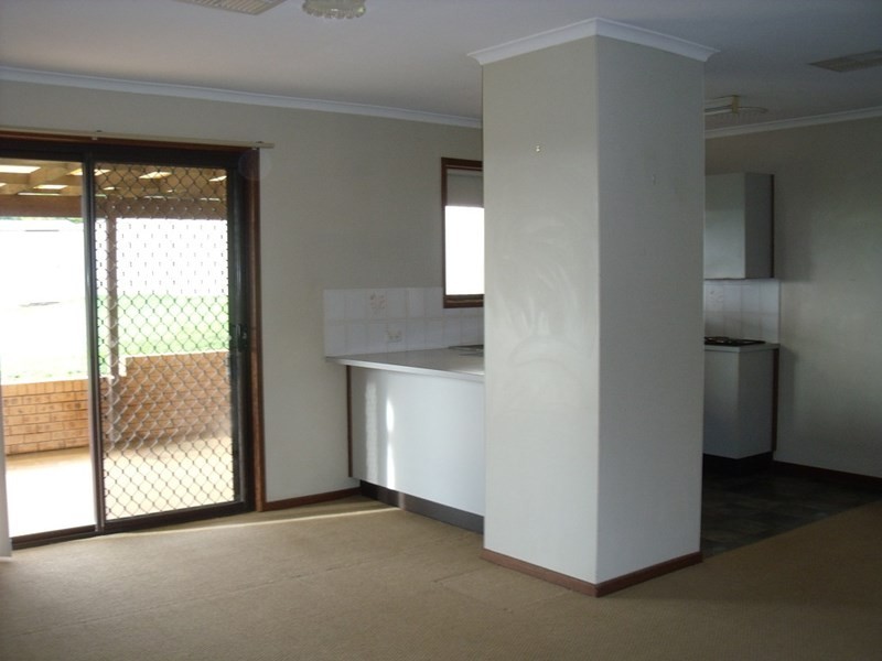 33 Allambie Way, Wagga Wagga NSW 2650