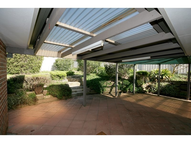 6 Roberts Way, Kooringal NSW 2650