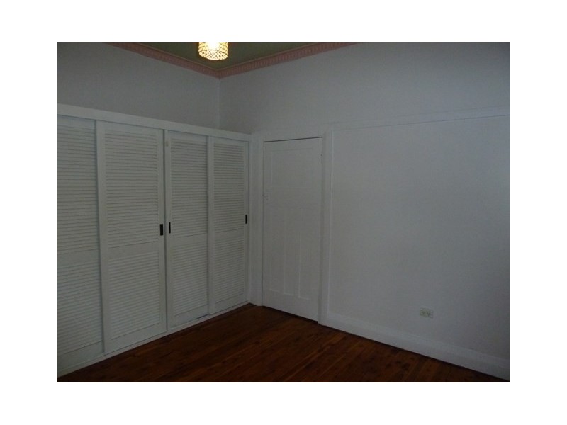 42 Coleman Street, Wagga Wagga NSW 2650