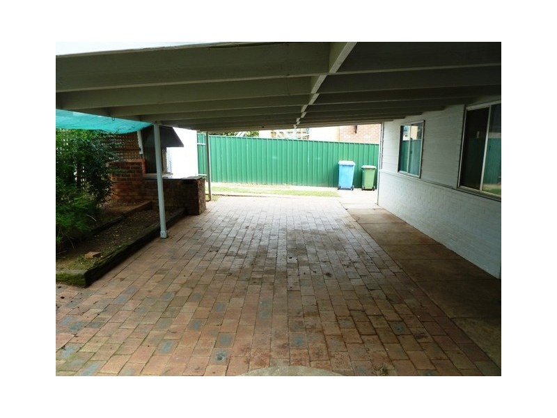 42 Coleman Street, Wagga Wagga NSW 2650