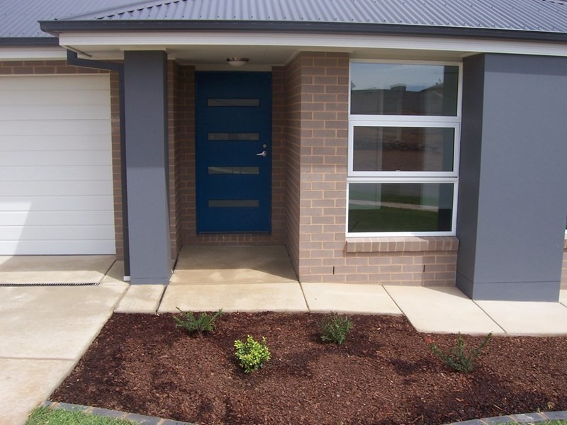 26 Brownlow Drive, Wagga Wagga NSW 2650