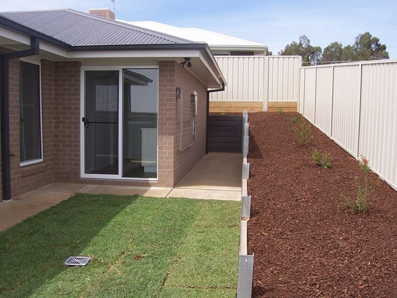 26 Brownlow Drive, Wagga Wagga NSW 2650