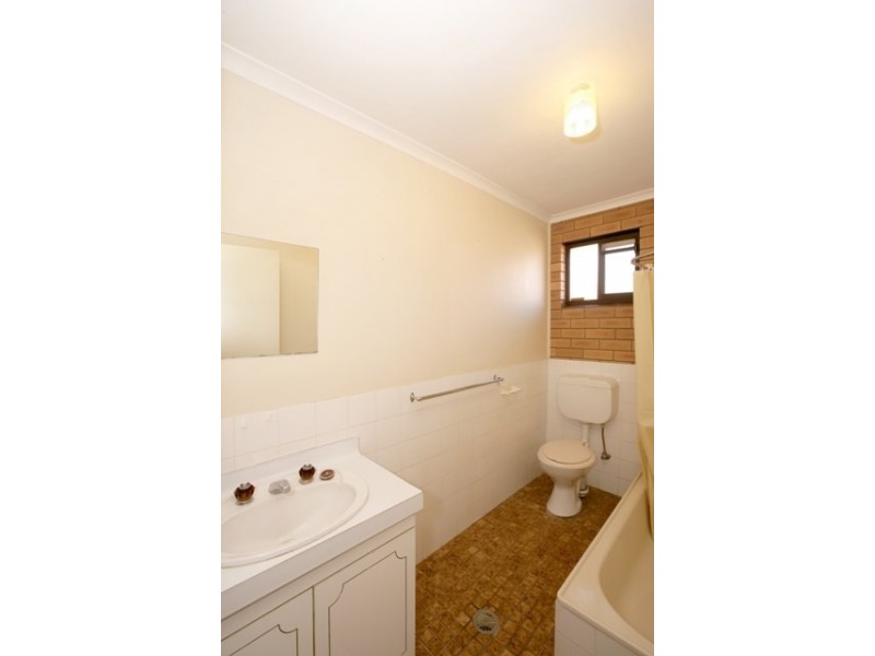 2/6 Kokoda Street, Wagga Wagga NSW 2650