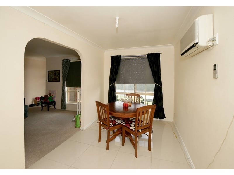 2/2 Honeysuckle Place, Lake Albert NSW 2650