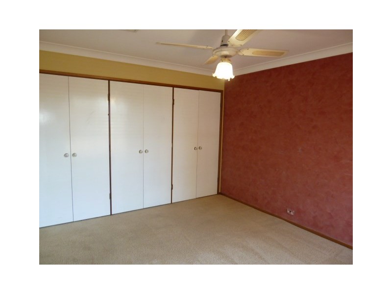 17 Sackville Drive, Forest Hill NSW 2651