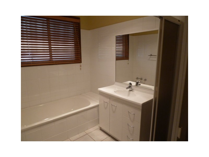17 Sackville Drive, Forest Hill NSW 2651