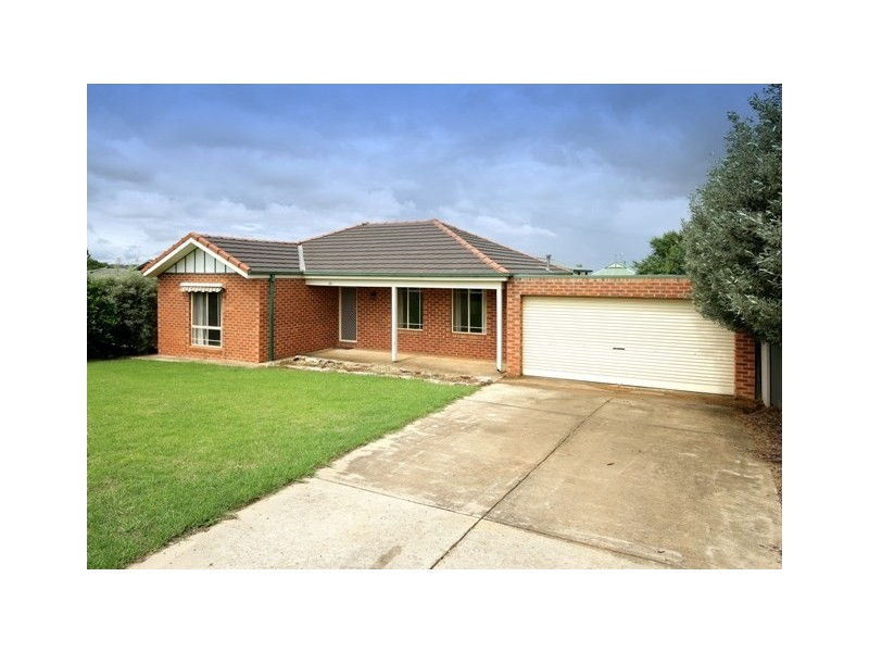 36 Gunn Drive, Wagga Wagga NSW 2650