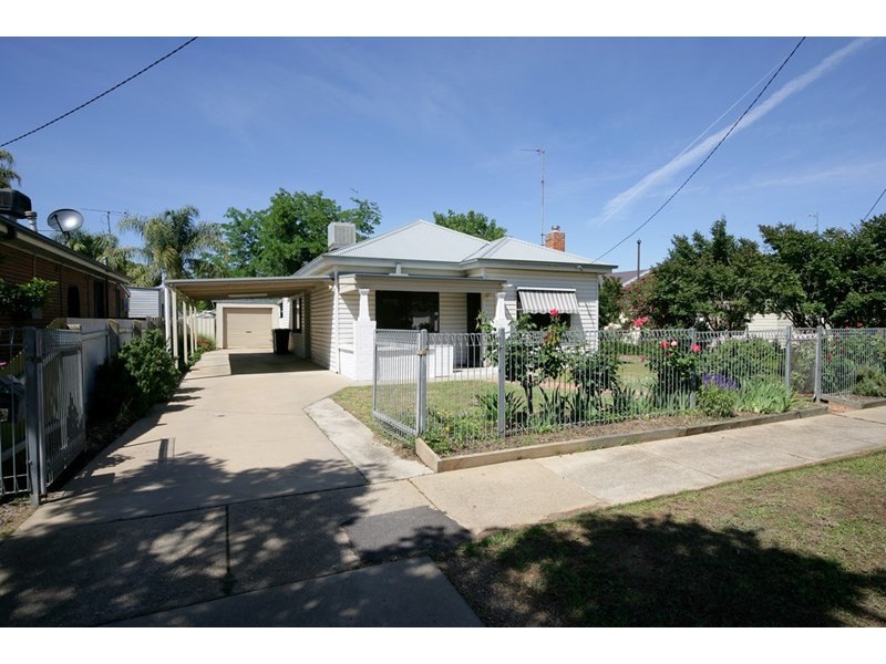 54 Gormly Avenue, Wagga Wagga NSW 2650