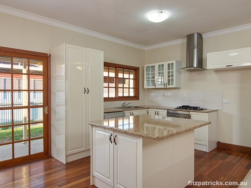 18 Rowe Street, Wagga Wagga NSW 2650