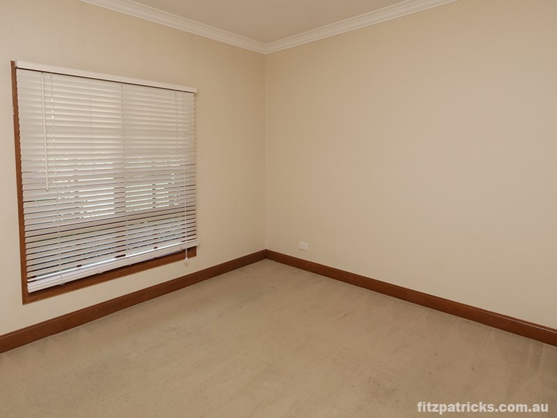 18 Rowe Street, Wagga Wagga NSW 2650