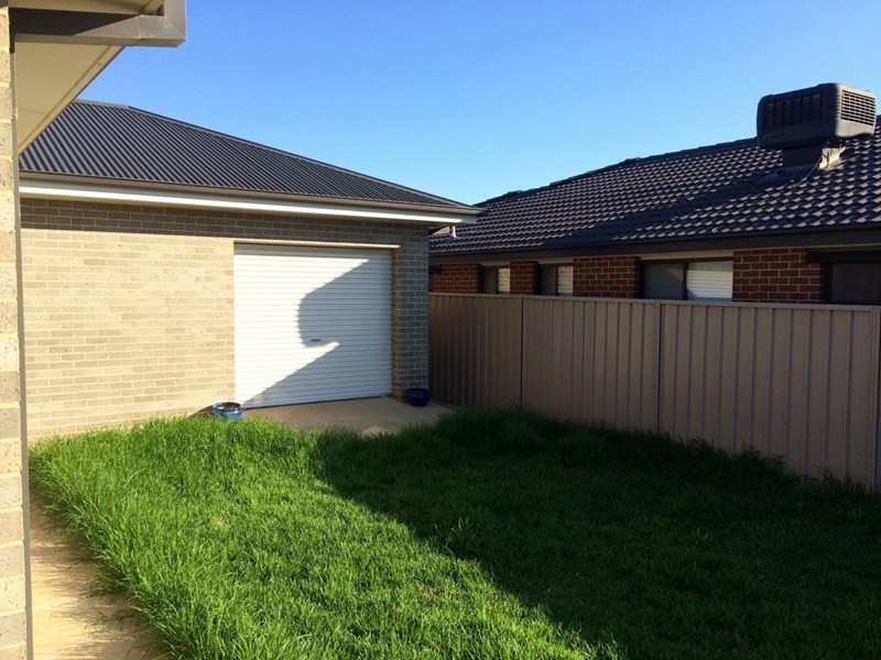 13 Mirrul Street, Wagga Wagga NSW 2650