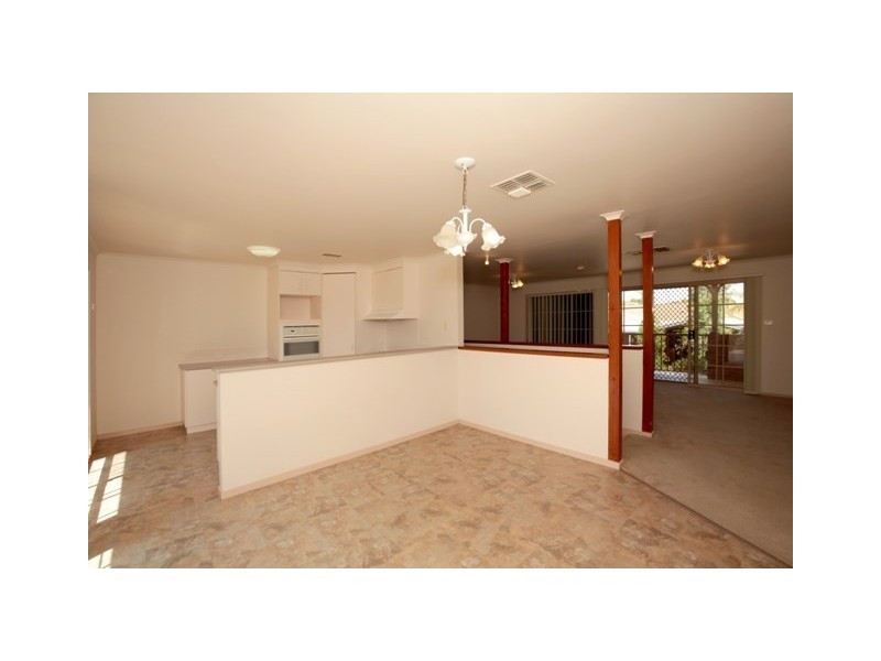 2/24 Sackville Drive, Wagga Wagga NSW 2650