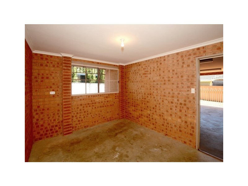 2/24 Sackville Drive, Wagga Wagga NSW 2650