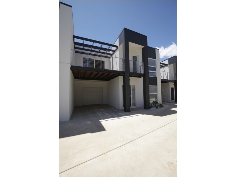 2/15 Broad Street, Wagga Wagga NSW 2650