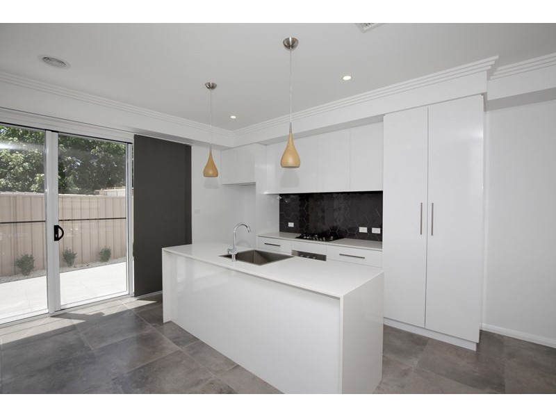 2/15 Broad Street, Wagga Wagga NSW 2650