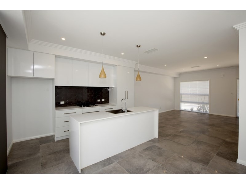 2/15 Broad Street, Wagga Wagga NSW 2650